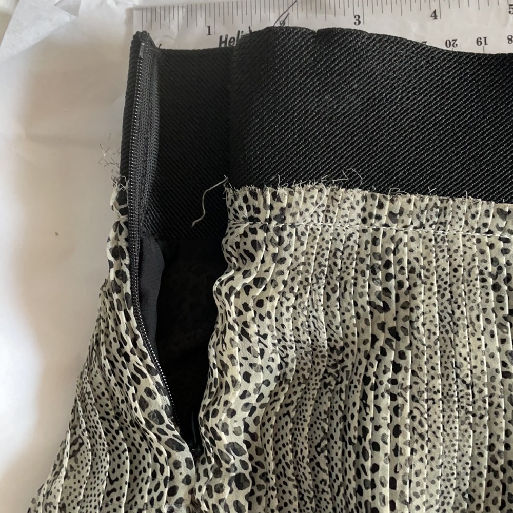Mini skirt - Picture 6 of 6